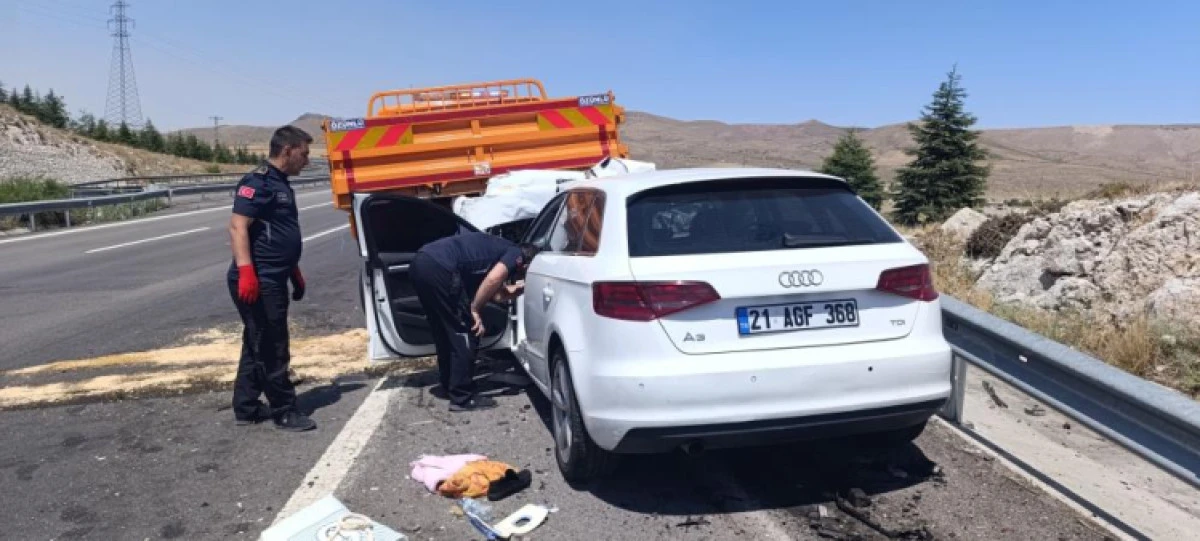 Niğde-Adana Otoyolu'nda Trafik Kazası: 6 Yaralı