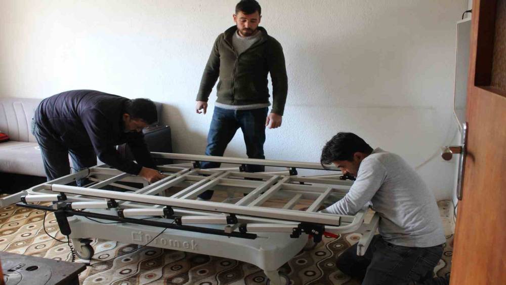 BÜYÜKŞEHİR, 19 İLÇEDE 3 BİN 204 ADET HASTA YATAĞI YARDIMINDA BULUNDU