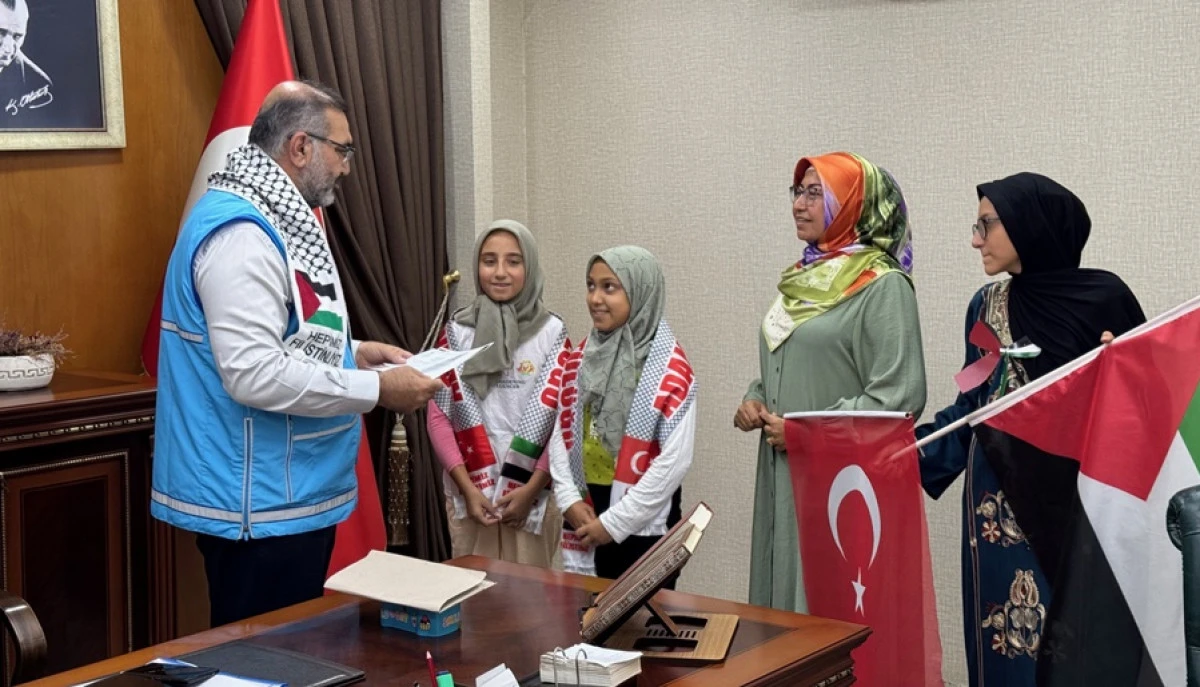 Kur'an Kursu Öğrencilerinden Filistin'e Destek Bağışı