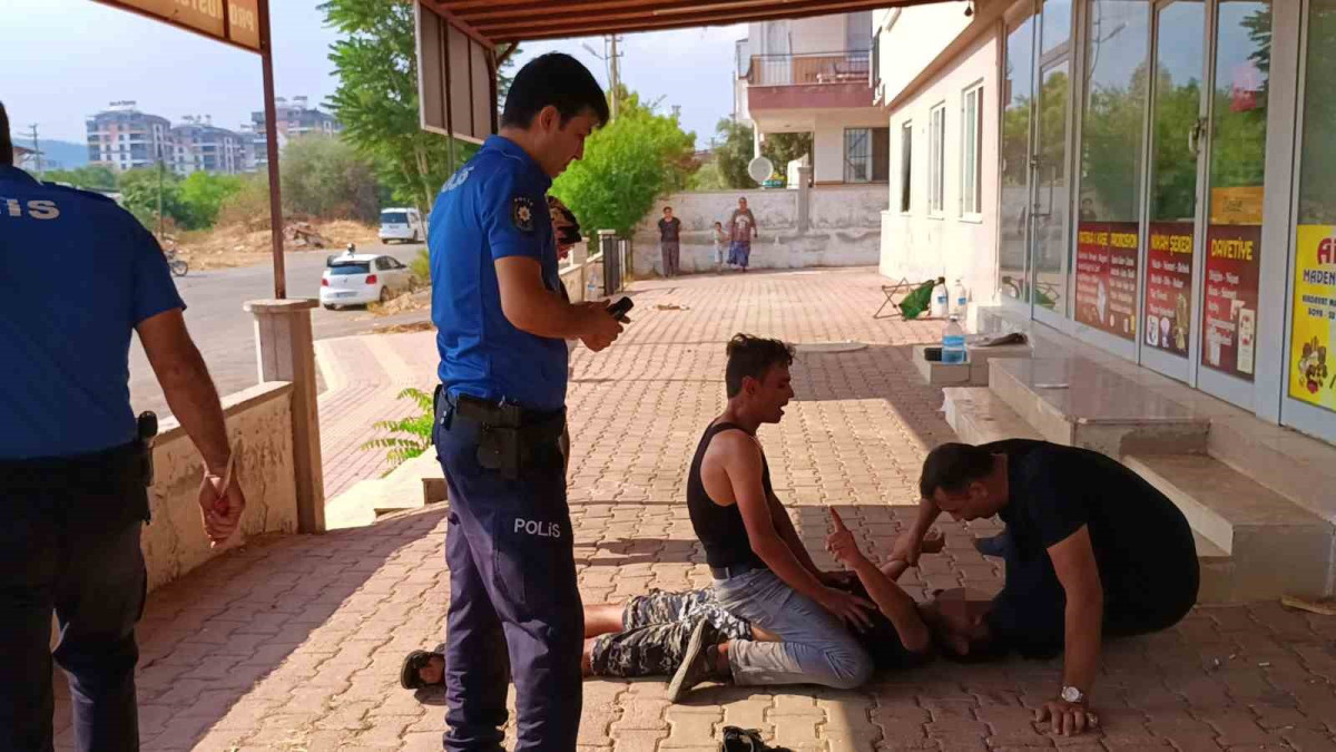 KÖPEĞİN ISIRDIĞI ALKOLLÜ ADAM, YÜZÜNDEN YARALANDI: POLİS EKİPLERİNE DİRENDİ