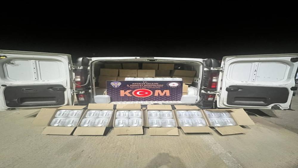 Antalya’da 2.5 ton sahte alkol ele geçirildi