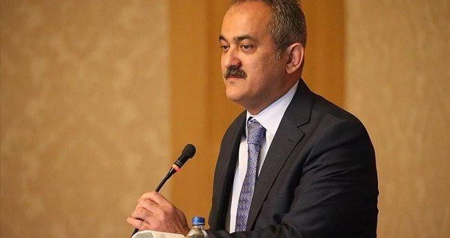BAKAN ÖZER'DEN MİLYONLARCA ÖĞRENCİNİN BEKLEDİĞİ TARİHİ AÇIKLADI