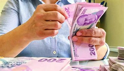 MEMURLAR 2 YIL İÇİN YÜZDE 110 ZAM İSTİYOR
