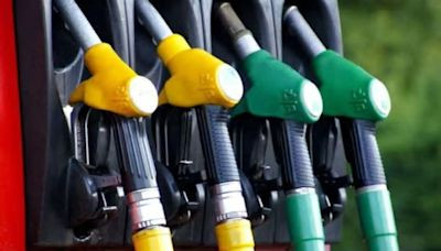 PETROL FİYATLARININ SON 4 AYIN ZİRVESİNE ÇIKMASIYLA AKARYAKITA YENİ ZAM GÖRÜNDÜ