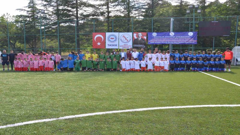 ANTALYA’DA 60 SPORCUNUN KONAKLAYABİLECEĞİ SPOR KÖYÜ AÇILDI