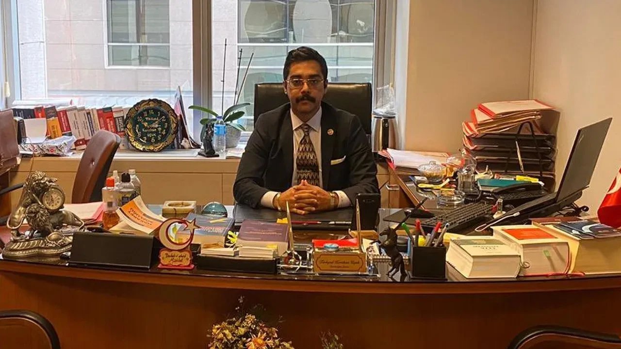 Türkşad Kunthan Uçuk