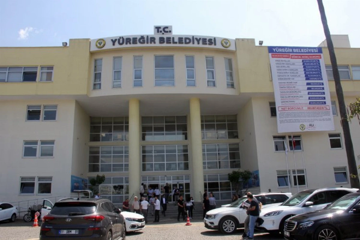 Yüreğir Belediyesi’nde İstifa Depremi!