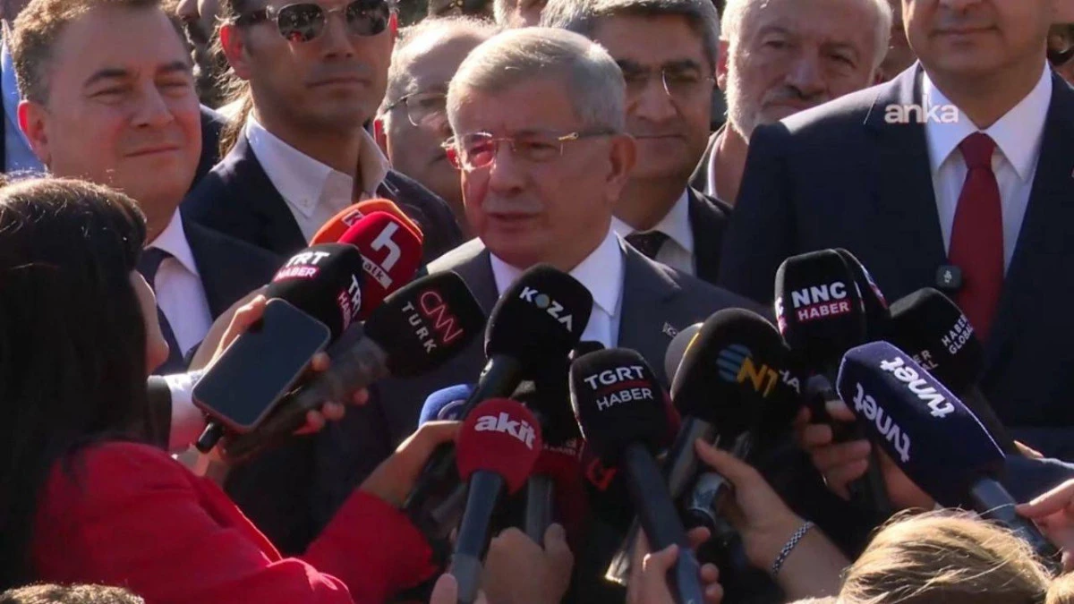 AHMET DAVUTOĞLU İFADE VERDİ! ÇIKIŞTA ESTİ GÜRLEDİ